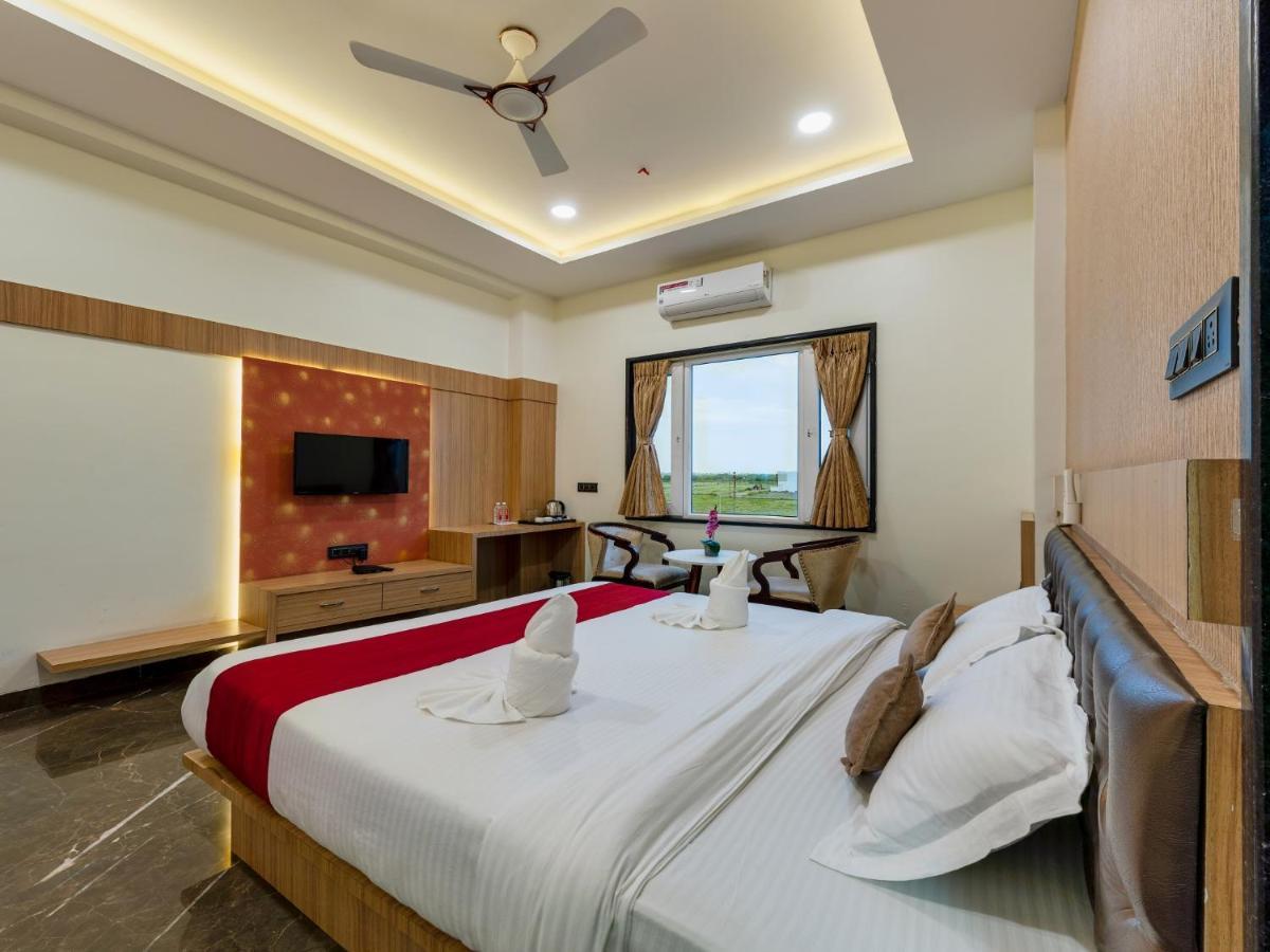 Hotel Chandradeep Regency Dhule Exteriér fotografie