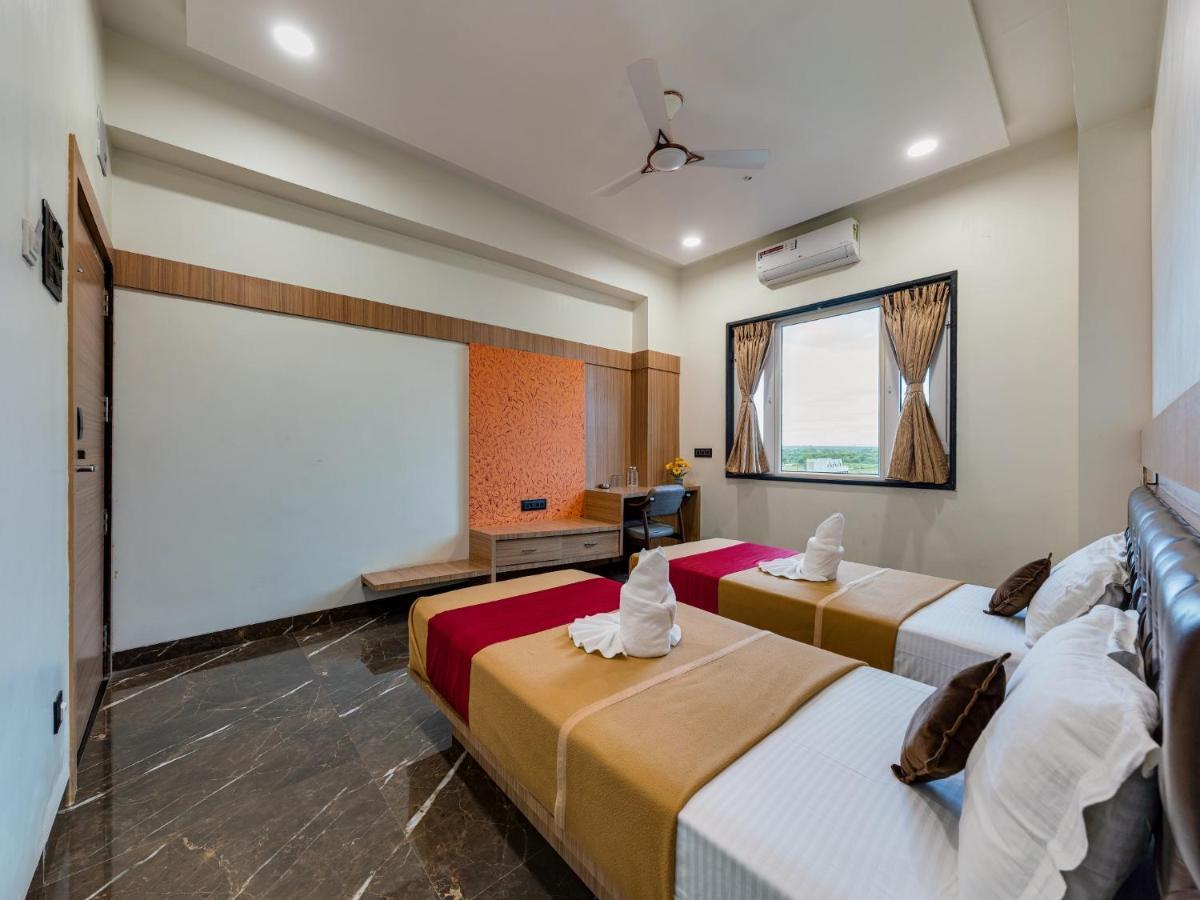Hotel Chandradeep Regency Dhule Exteriér fotografie